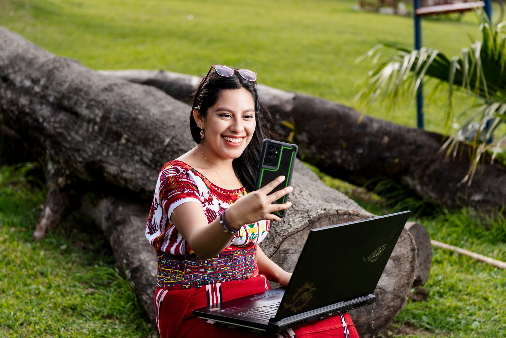 INTERNET HECHO POR GENTE DE LA REGIÓN